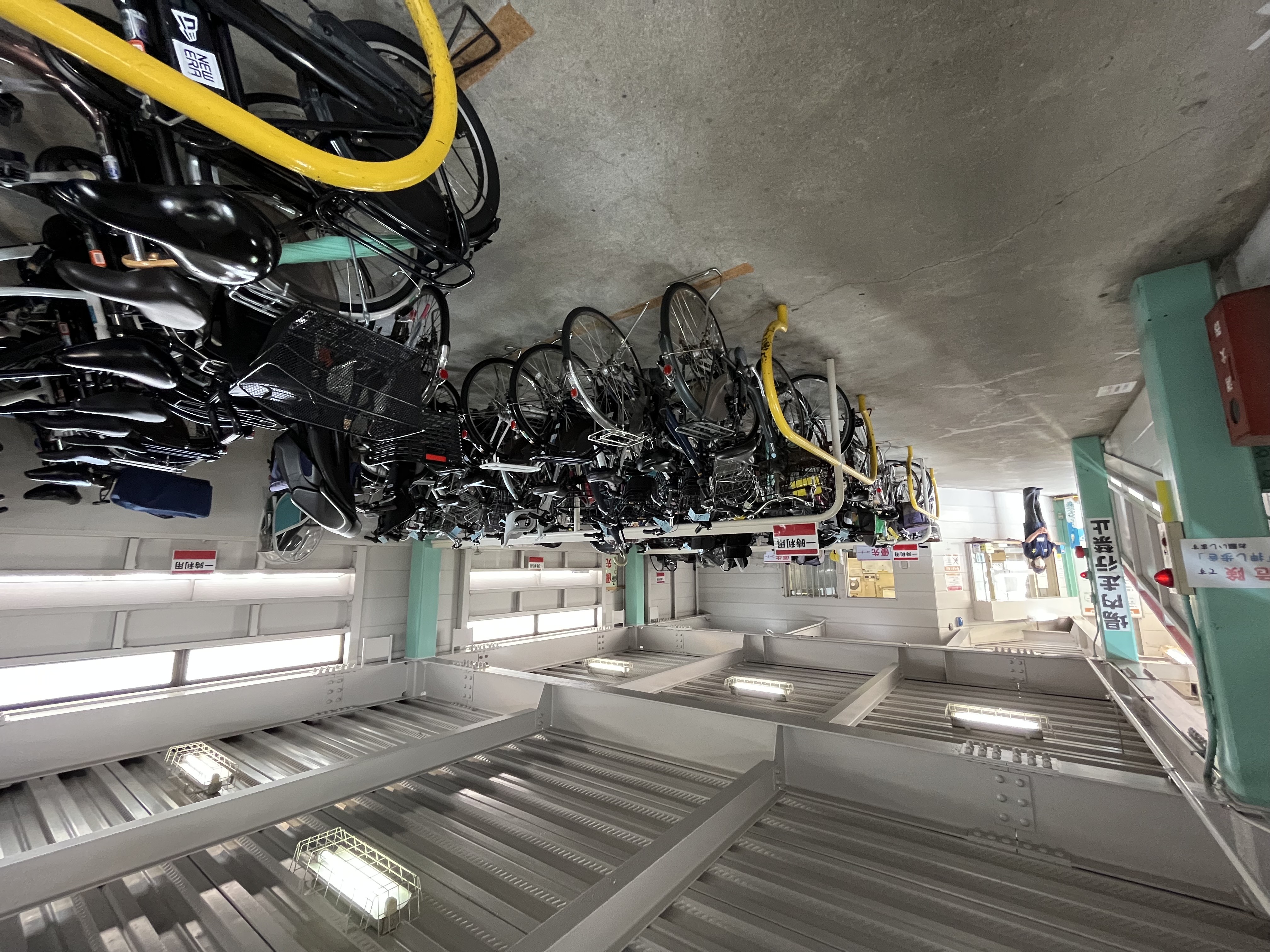緑地公園西自転車駐車場画像