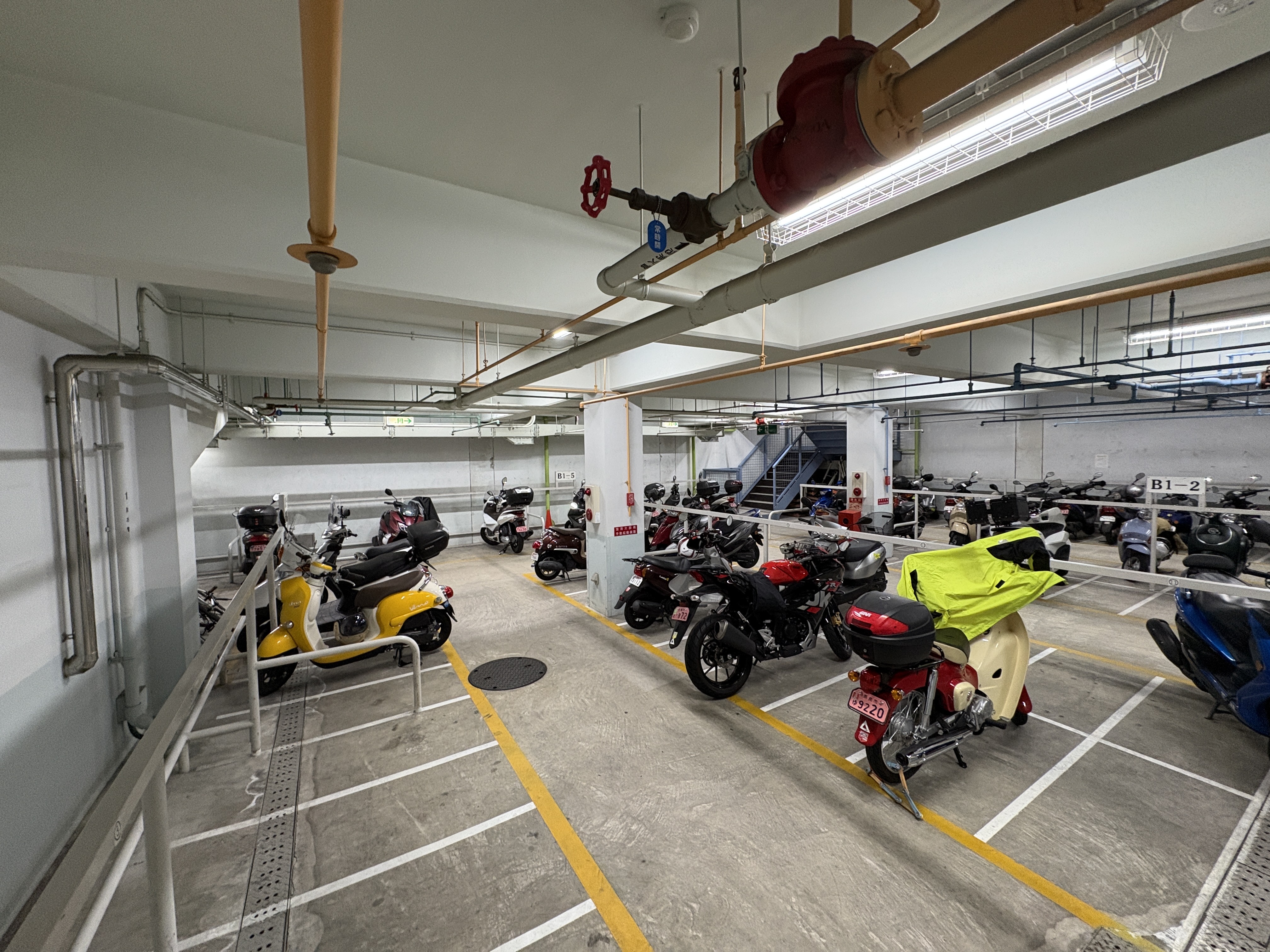 生駒駅南自転車駐車場画像