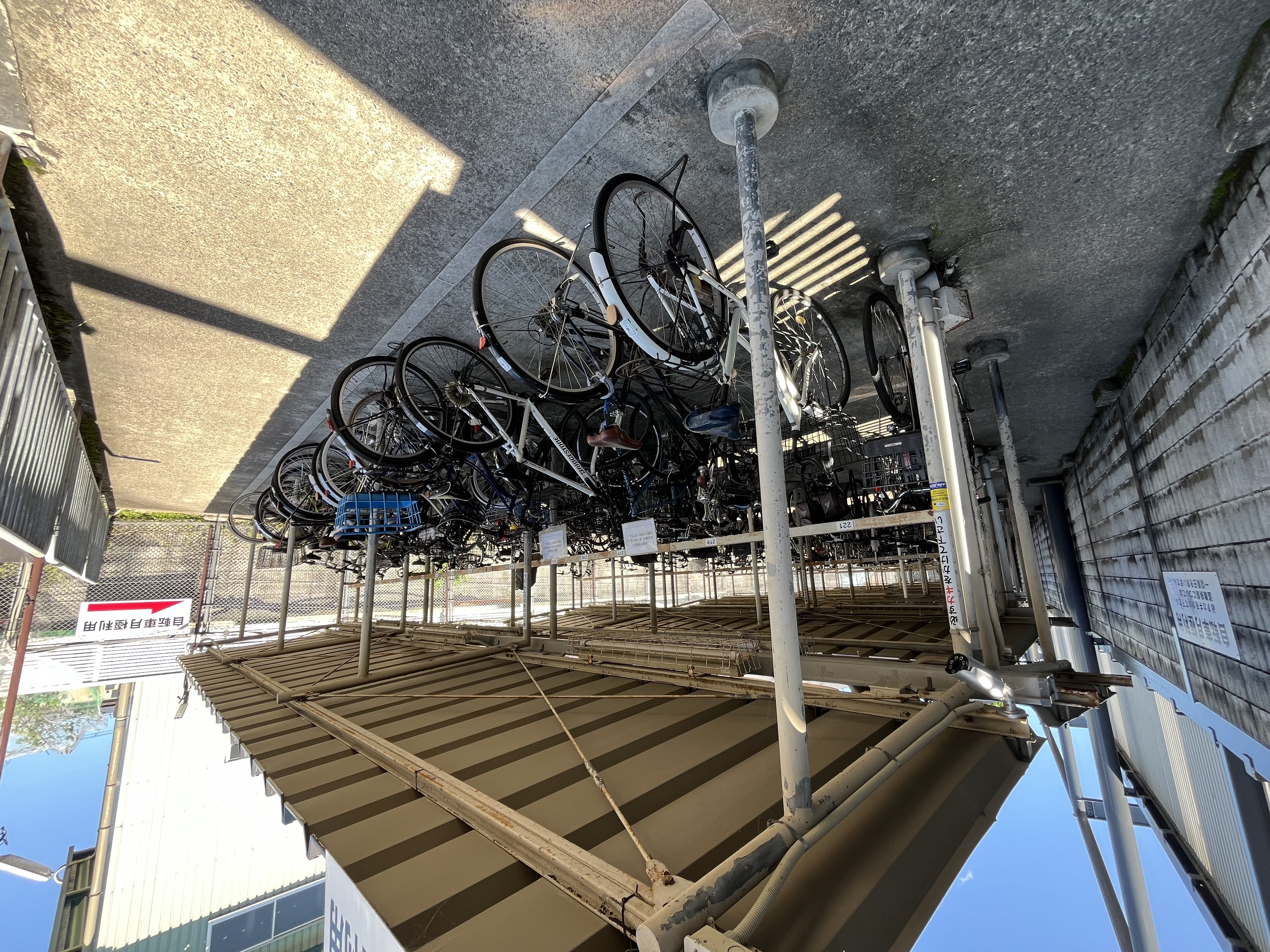 京阪宇治駅駐輪場画像